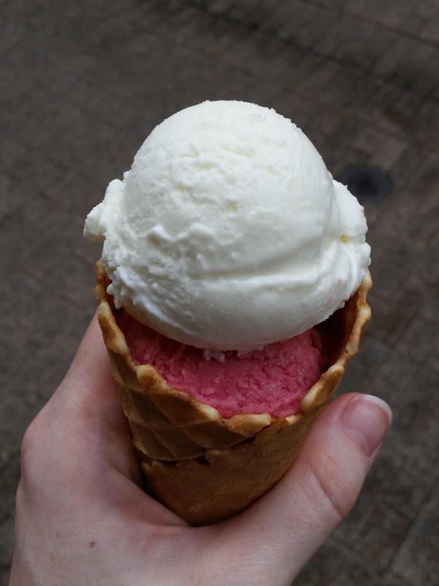 Ice cream from o' glaces Beaunoises: possibly melon ice cream and vine peach
