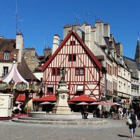 Mustard, pain d'épices & ice cream in the beautiful city of Dijon (FR)